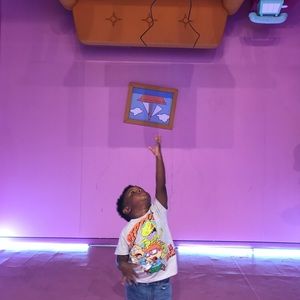 Meet your Posher, Asia